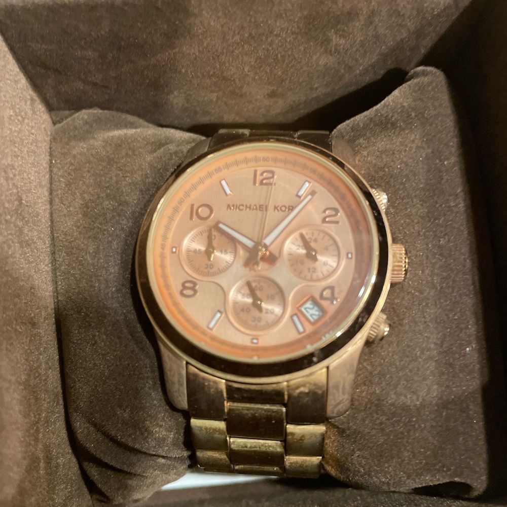 COPY - Michael Kors Rose Gold Ladies Watch MK5128.  Never worn.